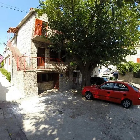 Bay Studio